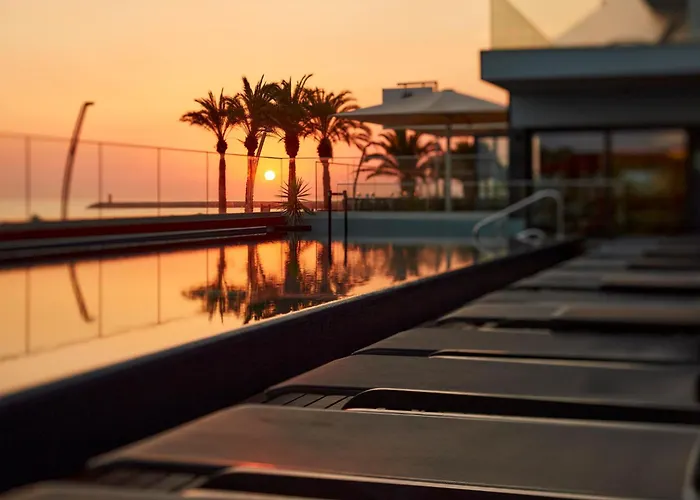 Dom Jose Beach Hotel